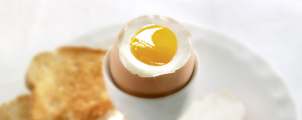 PEGGYS_Weichgekochtes_Ei_mit_Toast